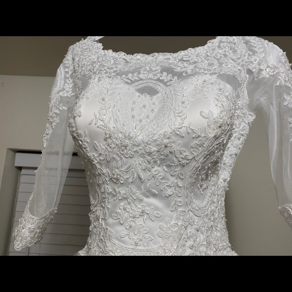 Wedding dress